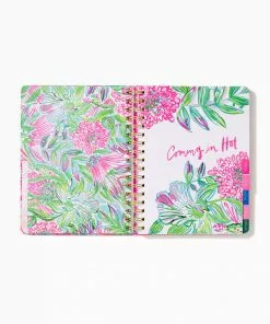 Lilly Pulitzer Large 17 Month Agenda (Pink Isle Shell Me Something Good)
