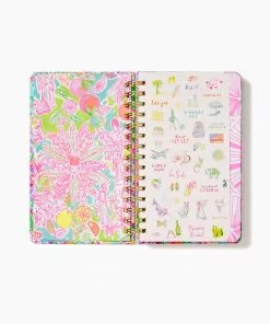 Lilly Pulitzer Medium 17 Month Agenda (Multi Me & My Zesty)