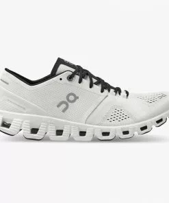 On Cloud Women’s Cloud X (White/Black)