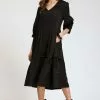 Tyler Boe Meghan Linen Midi Dress (Black)