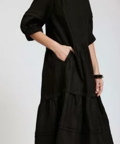 Tyler Boe Meghan Linen Midi Dress (Black)