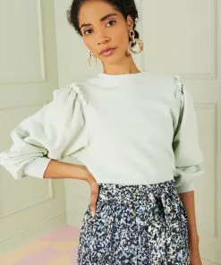 Marie Oliver Tops Cappie Pullover (Glacier)