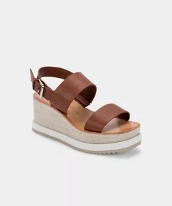 Dolce Vita Idrah Sandals (Tobacco Leather)