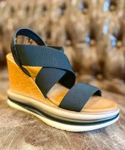 Shu Shop Shoes Iris Wedge (Black)