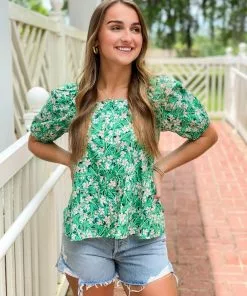 OO Boutique Puff Sleeve Tiered Button Top (Leafy Print)