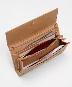 Hammitt AJ Crossbody Clutch (Barely Tan) Accessories